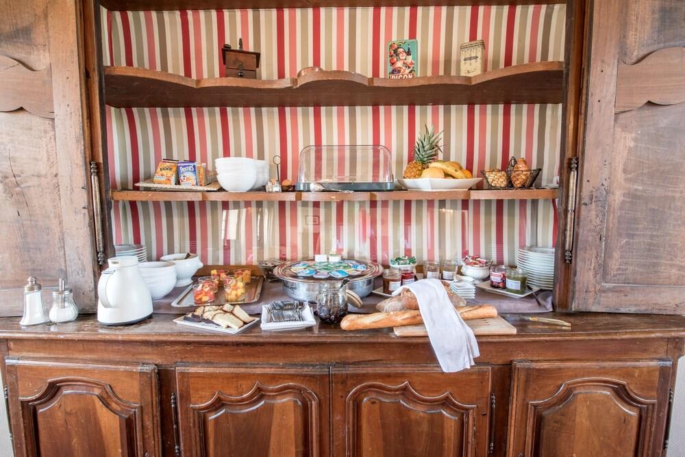 Logis Hotel Le Prince Noir Sérignac-sur-Garonne المظهر الخارجي الصورة