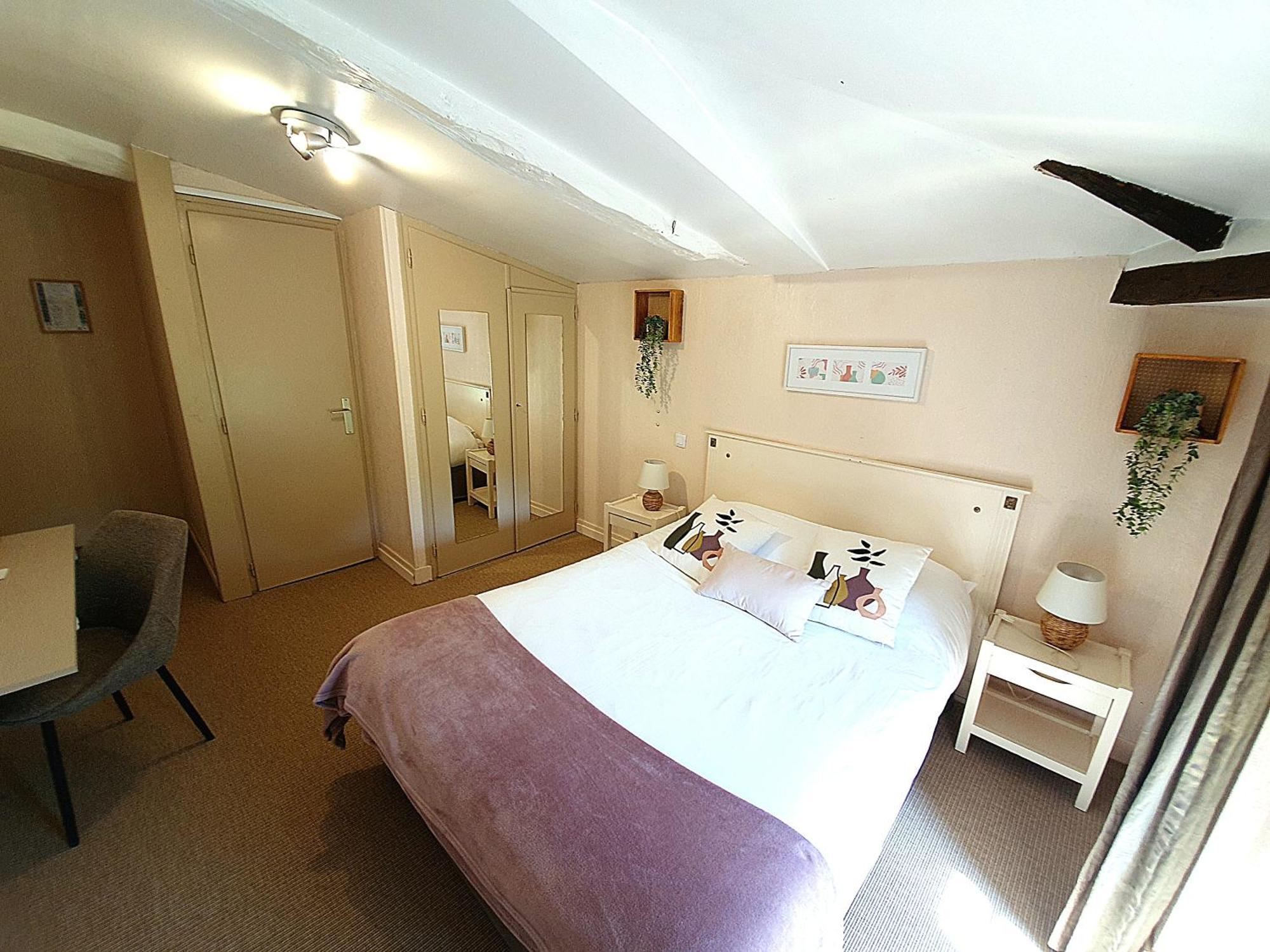 Logis Hotel Le Prince Noir Sérignac-sur-Garonne المظهر الخارجي الصورة
