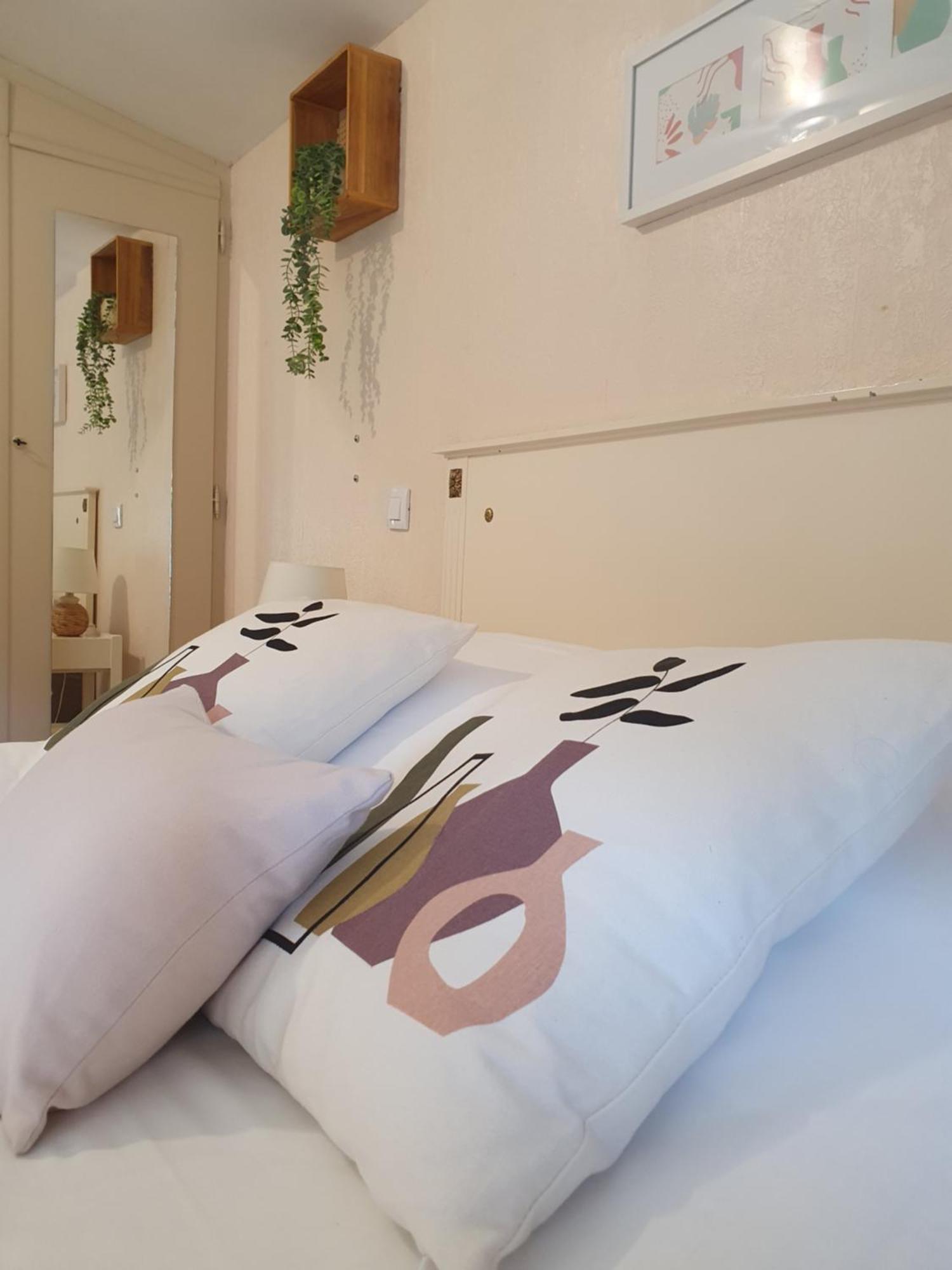 Logis Hotel Le Prince Noir Sérignac-sur-Garonne المظهر الخارجي الصورة