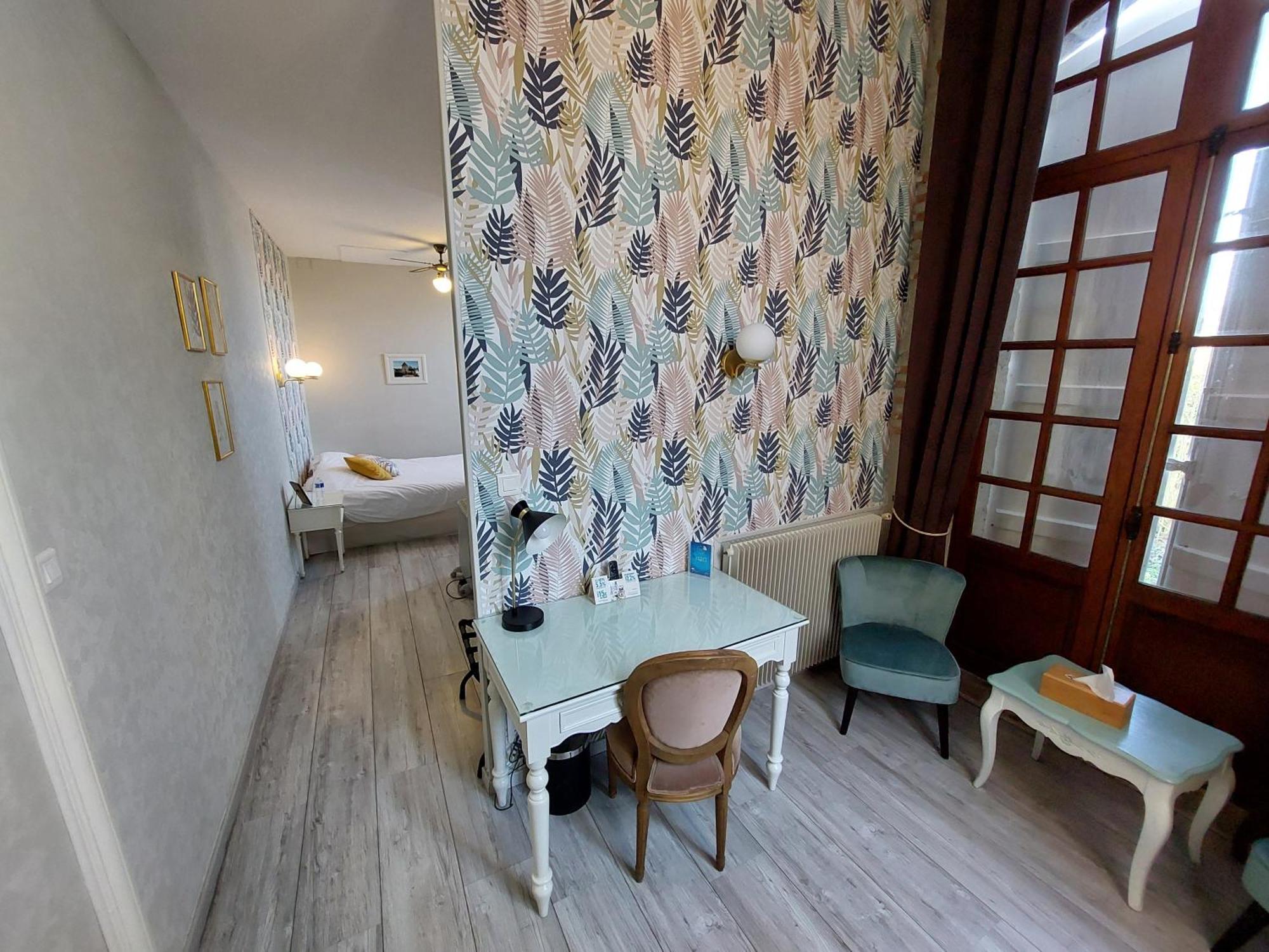 Logis Hotel Le Prince Noir Sérignac-sur-Garonne المظهر الخارجي الصورة