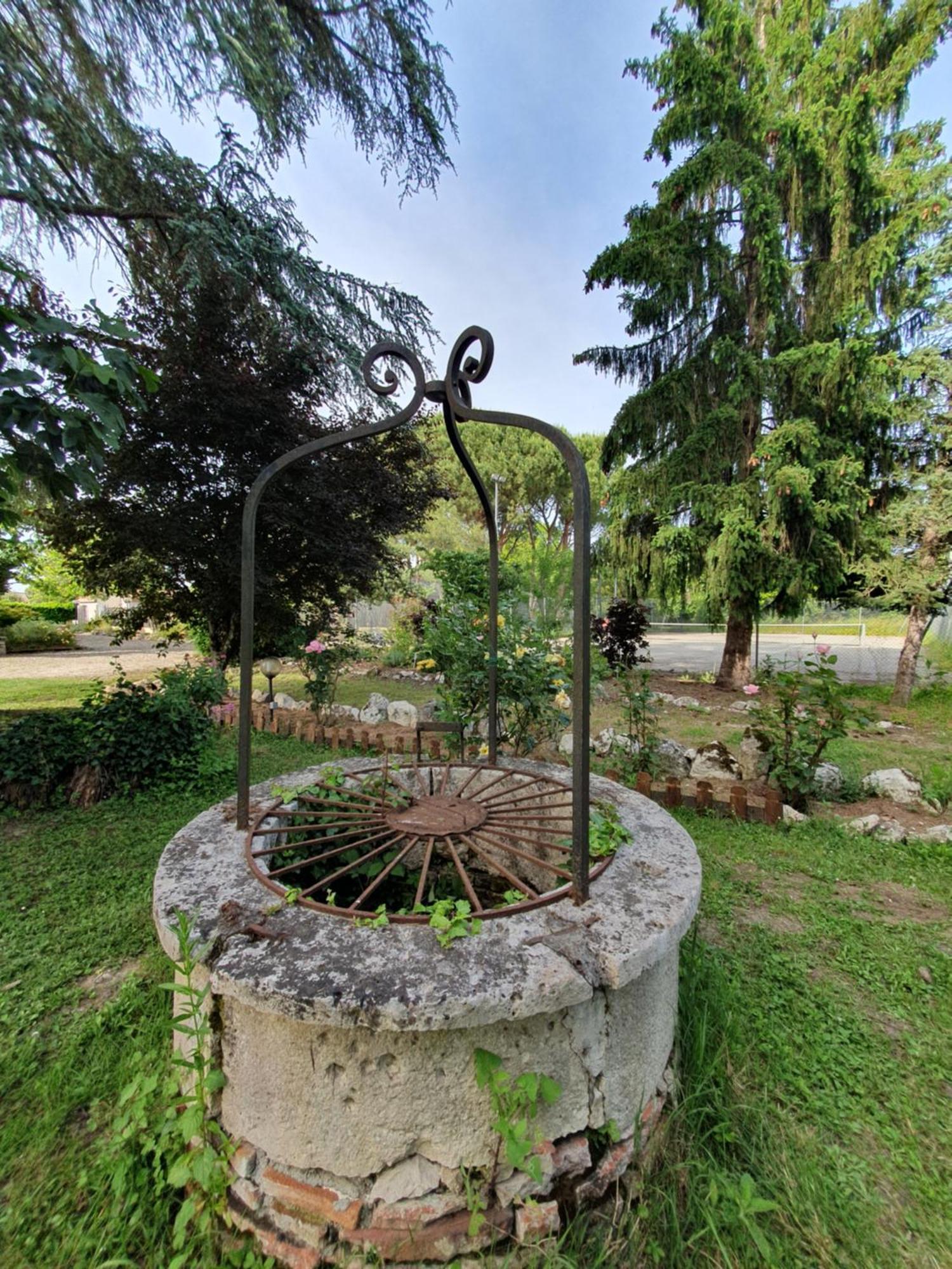 Logis Hotel Le Prince Noir Sérignac-sur-Garonne المظهر الخارجي الصورة
