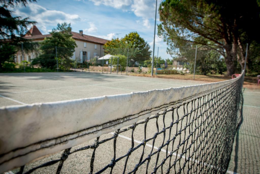 Logis Hotel Le Prince Noir Sérignac-sur-Garonne المظهر الخارجي الصورة