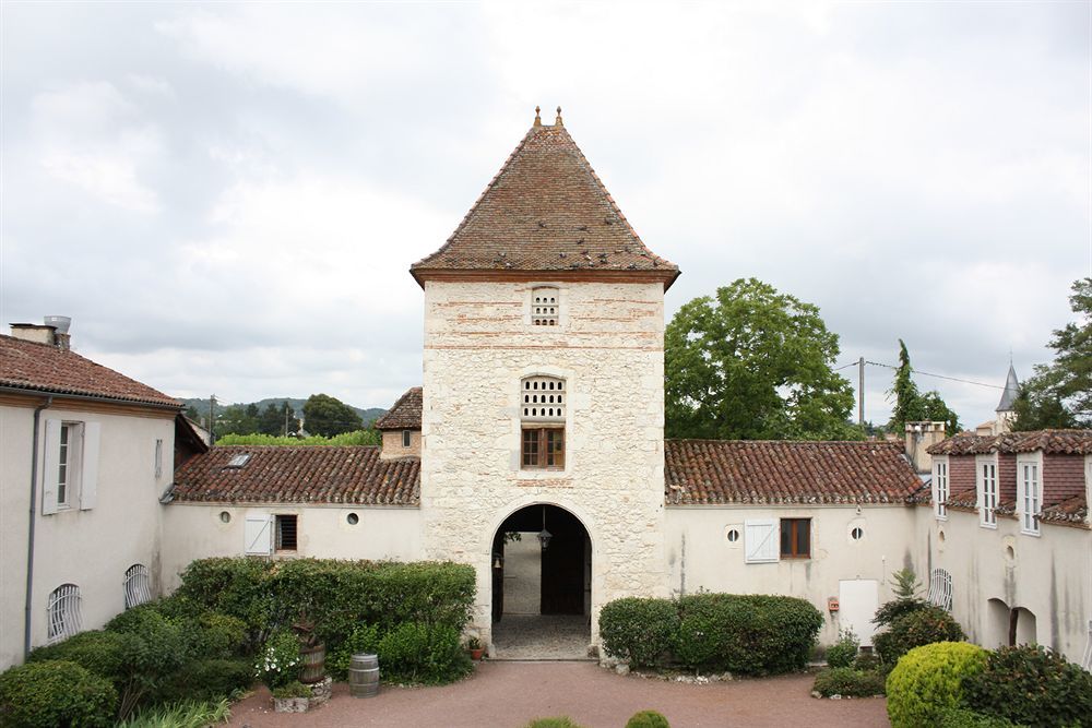 Logis Hotel Le Prince Noir Sérignac-sur-Garonne المظهر الخارجي الصورة