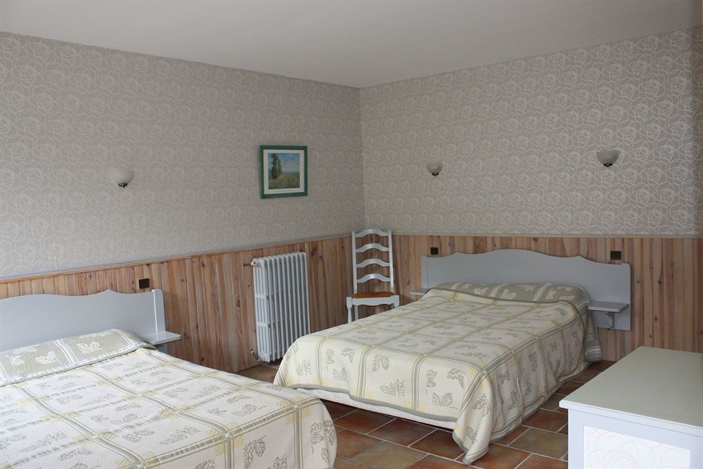 Logis Hotel Le Prince Noir Sérignac-sur-Garonne المظهر الخارجي الصورة